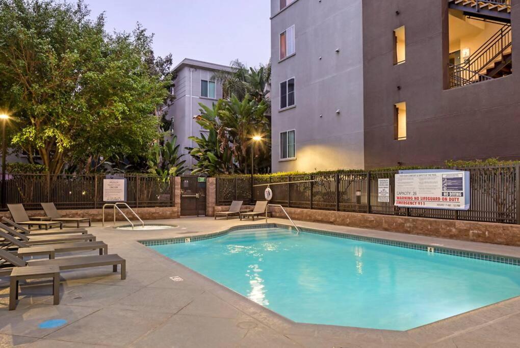 Lovely Bedroom With Pool, Gym Los Angeles Exterior photo