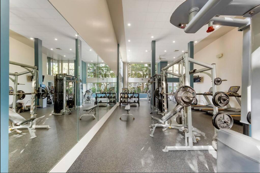 Lovely Bedroom With Pool, Gym Los Angeles Exterior photo